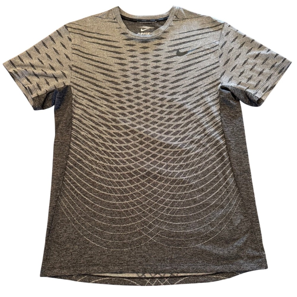 Nike Dri-FIT Mens Grey Geometric Wave Training T-Shirt Medium RN56323